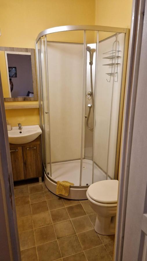 Friendly In The Suburb. Apartamento Budapest